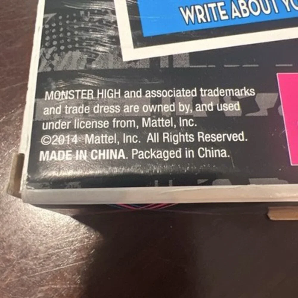 Monster High Make It Clawsome Activity Journal
